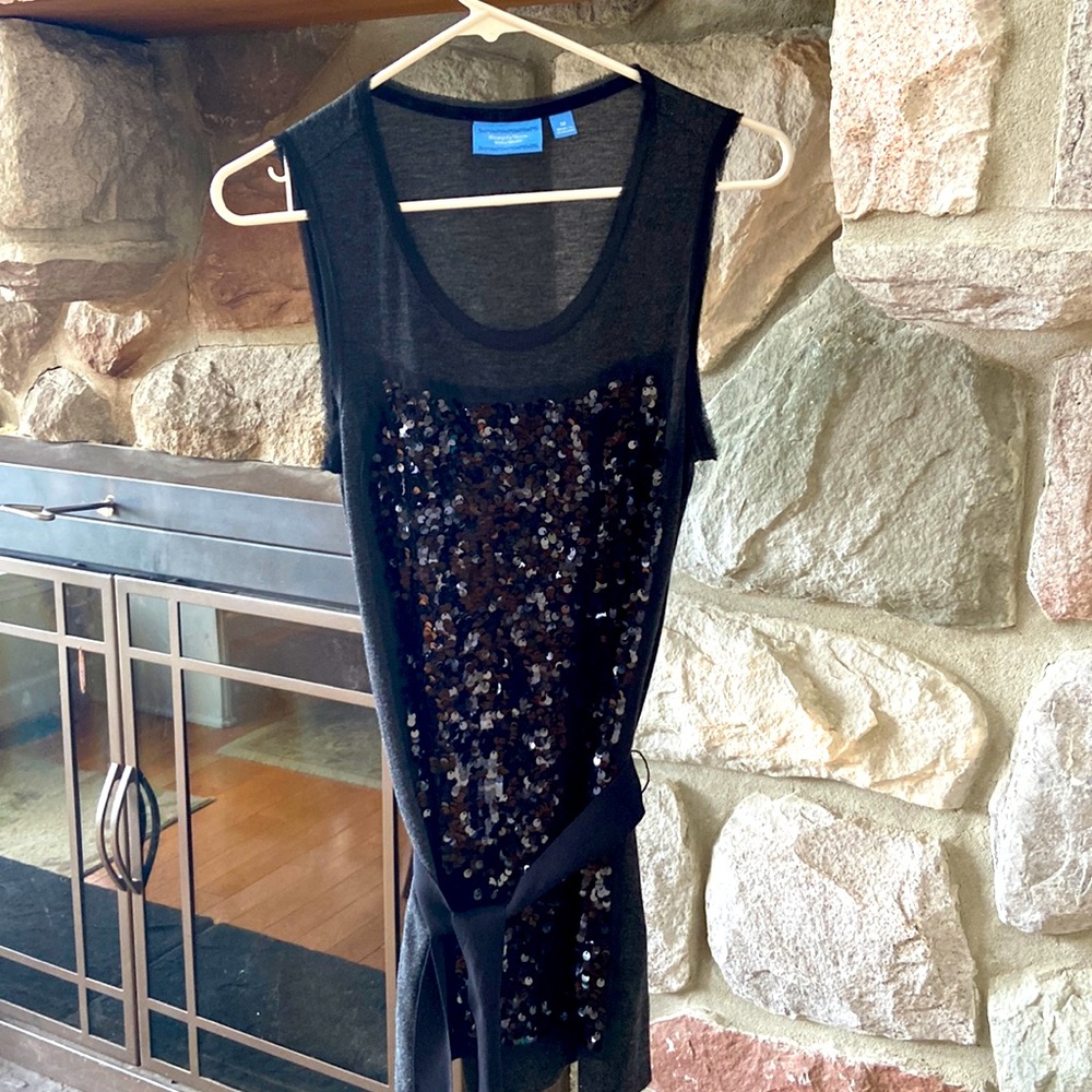 Vera Wang size Medium